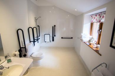 Accessible  en-suite wet-room, walk-in and wheelchair accessible shower 