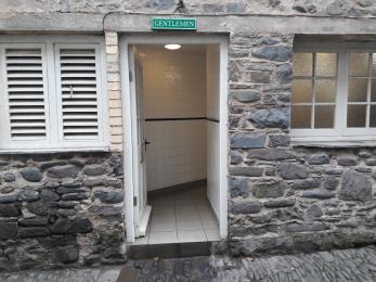 Entrance to Gents