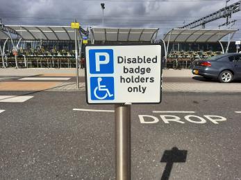 Blue Badge parking to the west of Didcot Parkway Station