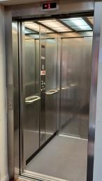 Entrance to lift is 900mm wide