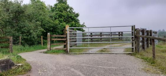 The cattle gate and footpath at the top of Redshale Road