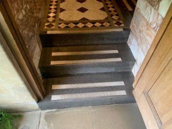 3 stairs to the Chapel area without a handrail 