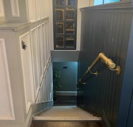 Stairs to the restaurant toilets 