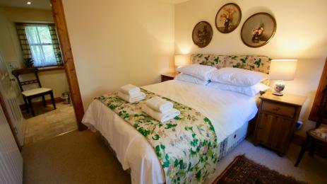 Glen Cottage bedroom