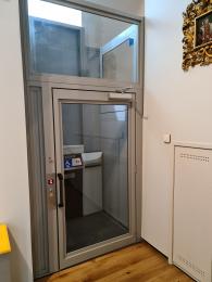 Glass lift access from downstairs