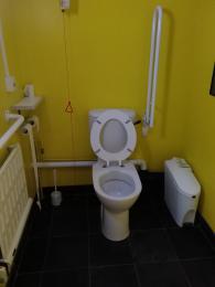 Accessible toilet cubicle