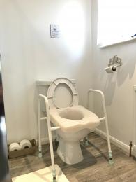 Toilet in the Garden Studio with the raised toilet seat (please let us know in advance if you want to borrow this)