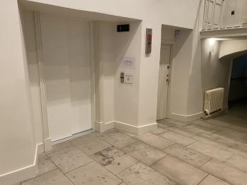 Alternative view of lift to all floors