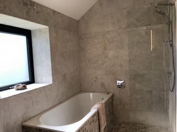 Bath with wet room