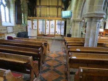 North aisle to information boards 850mm wide