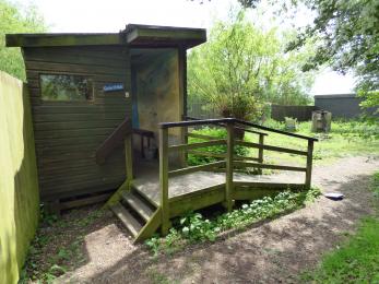 Access to the Gadwall Hide is via a short but steep ramp, or some steps