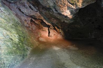 The small cave 