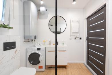 Serpentine's wet-room with washer-drier