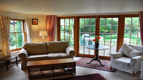 Glen Cottage Comrie sitting room