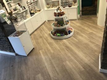 Gift shop floor space 