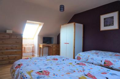 The Beltie Byre Self Catering Cottage Twin Ensuite Room (Upstairs)