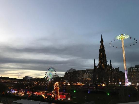 View of the Monument and Christmas markets