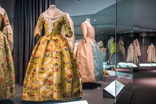 Image: A History of Fashion in 100 Objects exhibition