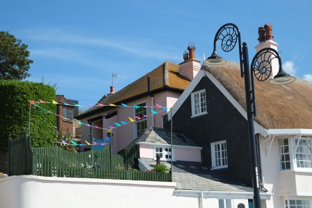 Cliff Cottage is on Marine Parade, the seafront, in Lyme Regis.