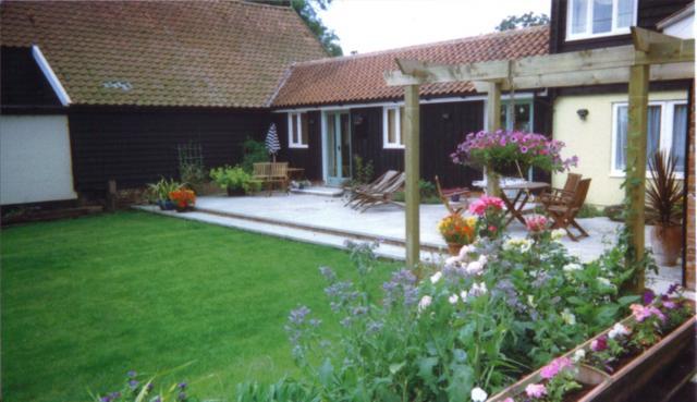 Cart Lodge terrace and garden