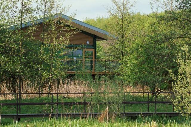 Fairburn Ings Visitor Centre (photo credit: Andy Hay, rspb-images.com)